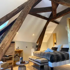  Bed & Breakfast La Tour Yveline